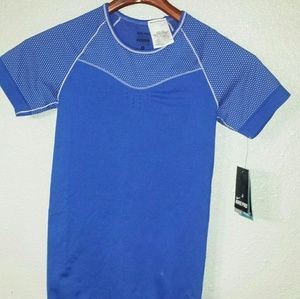 Nike - Women's Rash Guard Short Sleeve T-shirt